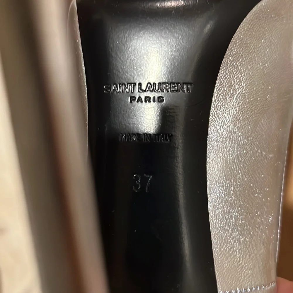 ✅SOLD SAINT LAURENT - Picture 8 of 9